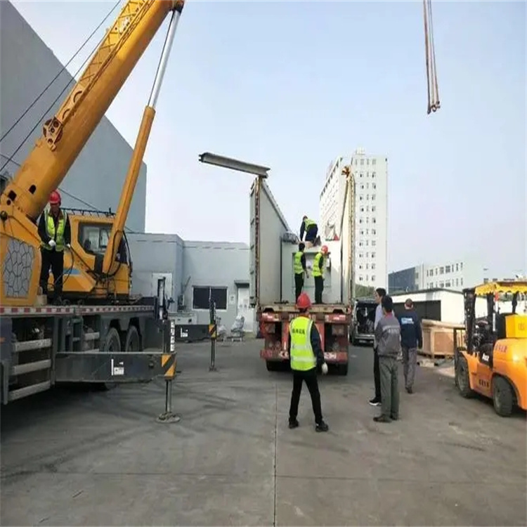 石棉如何找到附近的吊车救援服务